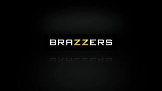 Two Milfs, One Cock With Diamond Foxxx, Holly Halston, Keiran Lee - Brazzers