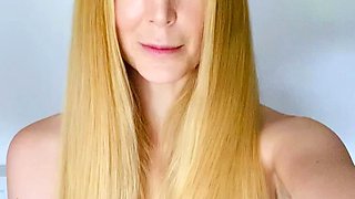 Blonde emo amateur solo masturbation