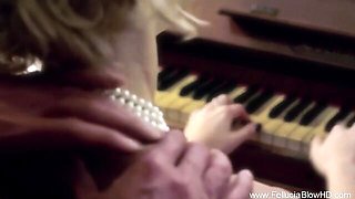 Comely fiancée's blowjob movie