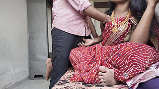 Big boobs Indian bahu fucks with her old sasur ji everyday after husband leaves
