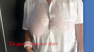 Mrs Mature Feet Wet Shirt