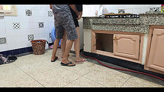 I Asked the Washing Machine Repairman to Fix the Washing Machine, and When He Came to My House