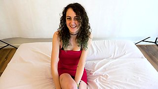 Cute amateur webcam teen girl toying pussy on webcam