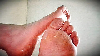 A Feet Vid I Sent to My 1st Boyfriend