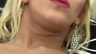 Justin Ashley's Porn Casting a Big 18-year-old Slut with Light Hair Enjoys Penetrating a Sex Toy