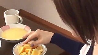 From Changing Clothes to Creampie!doting Older Wife Will Do Anything for Her Husband. 1