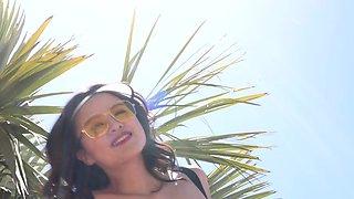 Petite all natural babe exposed hot body