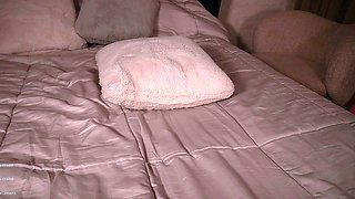 Blonde tight pussy babe solo toy fun in glamour masturbation