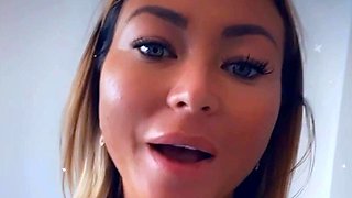 Brunette Solo Webcam Masturbation