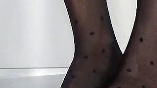 I Pee on My Beautiful Feet in Stockings