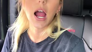 Amateur blonde customer nailed in public for a free fare