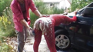 Washing the car and fucking the Italian ladies