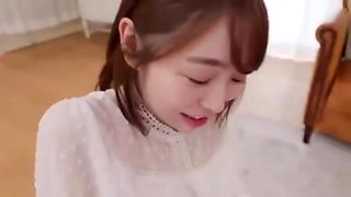 06891,Beautiful woman's lewd appearance