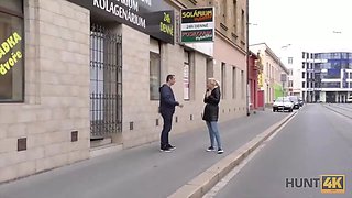 Hunt4k. blondie stops fighting with boyfriend because stranger gives cash