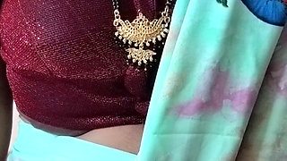 Desi Hot Saira Housewife Big Vegetable Cucumber Fucking My Pussy Hole