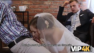 Czech couple mariée sells chat to their bride for cash