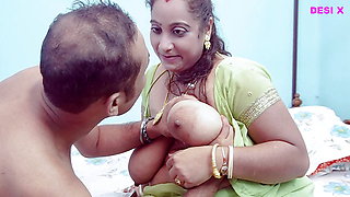 Horney Bhabi wants big cock in her pussy Big ASS