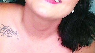 Masturbating loving babe solo toy plays with enthusiasm
