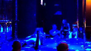 Amateur college group sex session