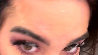 Masturbation close up Tamara big clit