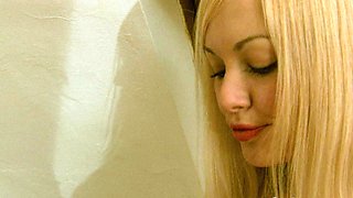The horny blonde wants some sweet cum