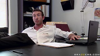 Training Day Bitch! With Jordan Ash, Krissy Lynn - Brazzers