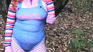 Catalia Smoking Dressed up in Cosplay