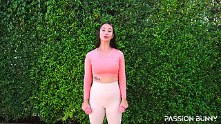 Workout with Passionbunny - Day 4 - Shoulders