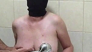 MILF's Orgasm in the Bathtub