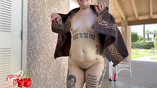 Shaking My Ass & Showering Naked at the Public Pool