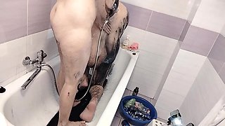 Amateur Couple Takes a Bath, Wife with Hairy Pussy, Big Ass, Big Tits.