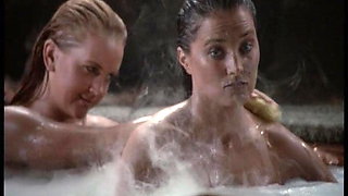 Lucy Lawless, Renee O'Connor - Xena: Warrior Princess s2e15