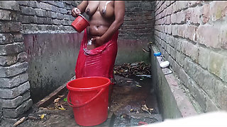 Bangladeshi Girl Hotestt Shower