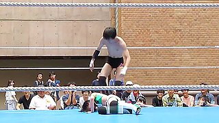 japanese man and woman mixed wrestling