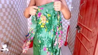 Desi Bhabi Hot Shower Fuck - Big Tits Indian Aunty Bathroom Sex