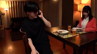 Amateur milf doing a blowjob ending in a facial