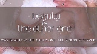 Amateur Wife Home Alone Enjoying Her Bathtime