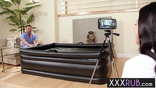 Big bootie beauty enjoys sloppy nailing