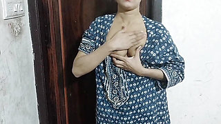 Sister in law ko bathroom me pakad ke jabar dasti pela