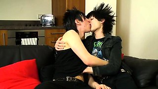 Funky Haired Emo Kayden Spike Takes An Anal From Kevin Nash