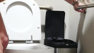 Real Amateur Couple Fucking in an Airport Bathroom