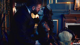 Gorgeous MILF pornstar Valentina Nappi crazy clip