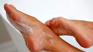 Making Madison Wet With Manuel Ferrara, Madison Ivy - Brazzers