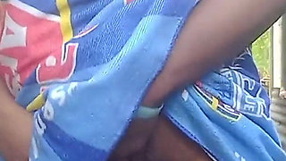 Slapping Rubbing My Hairy Pussy Desperate for a Wee