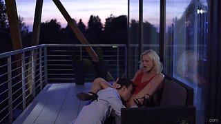 Romantic Sexy Time With Blondes Dreamperson - Zazie Skymm
