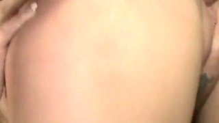 Milf gets ridden by a dick and comes over her pussy