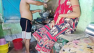 Indian Naughty Wife Enjoy Fucking Fucking in the Kitchen With Husband xlx