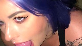 Sexy Slut Gives A Big Cock A Blowjob In The Car