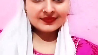 Delhi girl full fun in Her house with her boyfriend