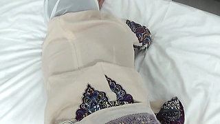 Real Homemade Sex with My Beautiful Arab Stepmom